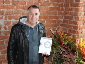 Эссенциализм. Мы созданы в игре и для игры. Книга июня 2022